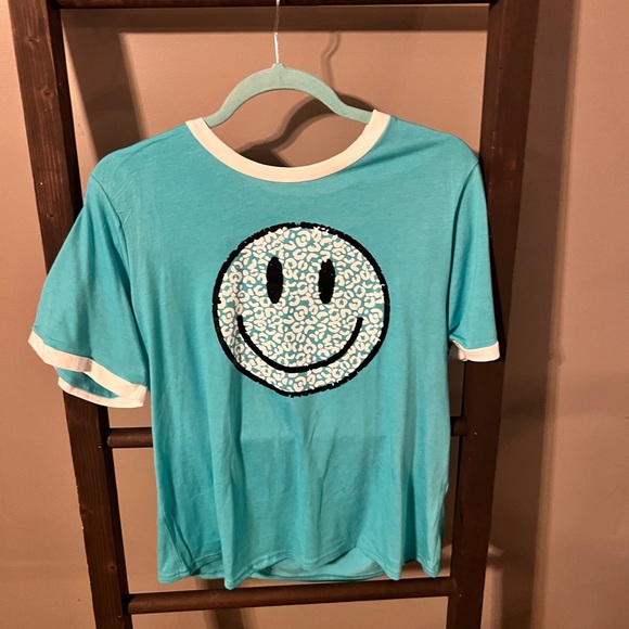 Teal smiley face tee size large - Picture 1 of 1